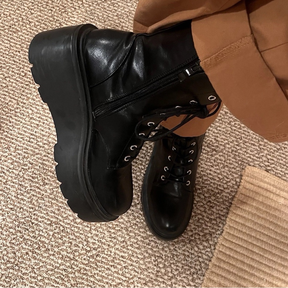 SHEIN Black Faux Leather Lace Up Platform Combat Boots - Picture 13 of 16
